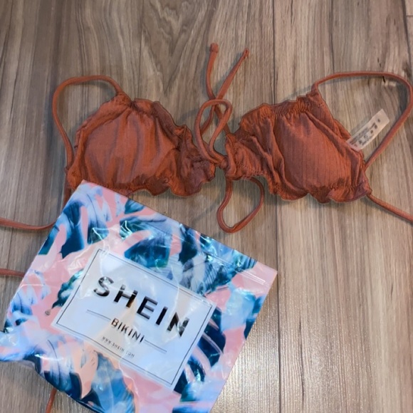 Ribbed ruffled self-tie triangle bikini top - Picture 2 of 7